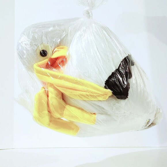 New Amuse Amufun Rare  Pelican While Plush 62cm Toreba Japan - Picture 2 of 3